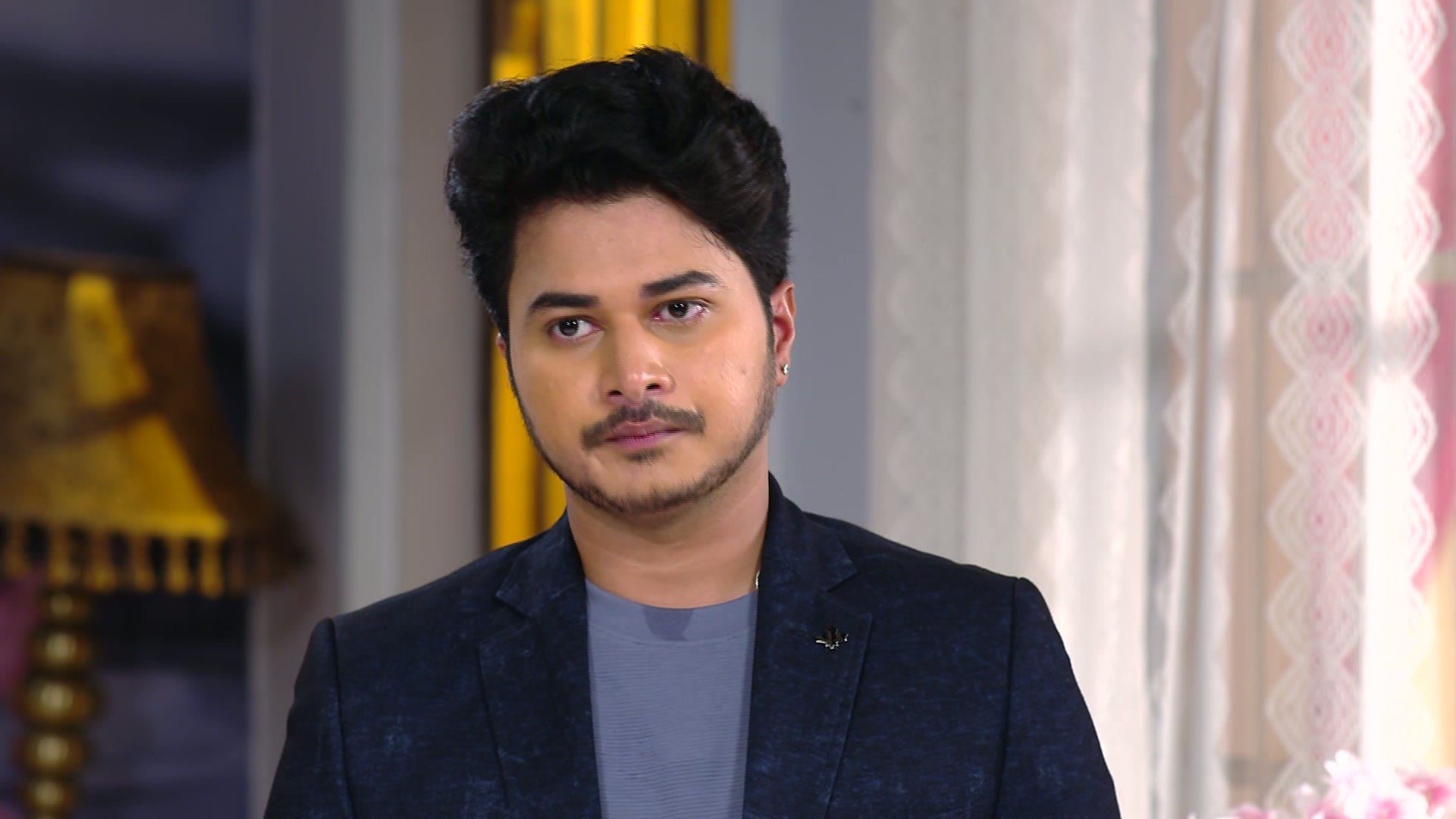 Shrabani season 1 episode 10 on Zee5