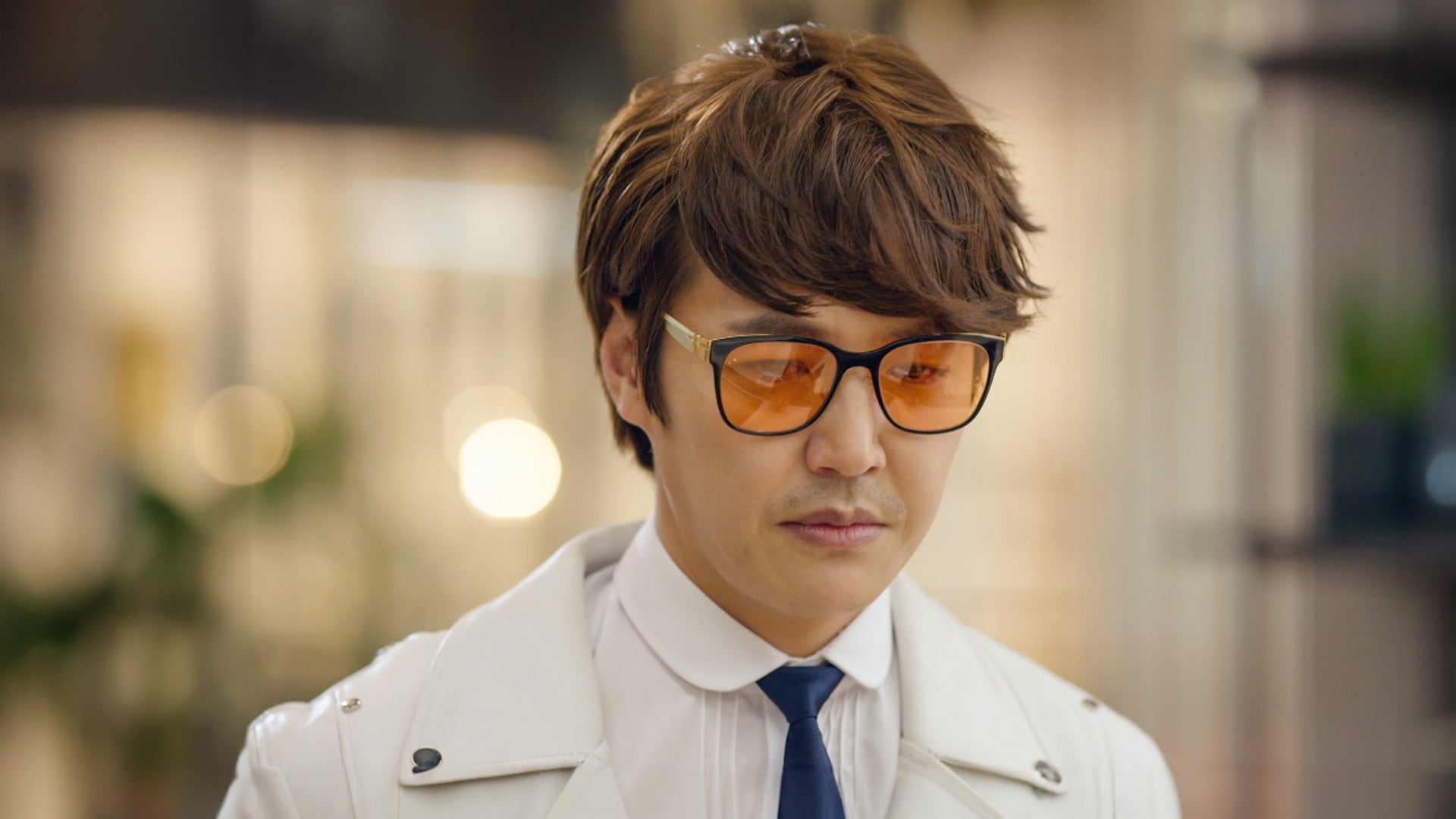 Shopaholic Louis season 1 episode 13 on undefined