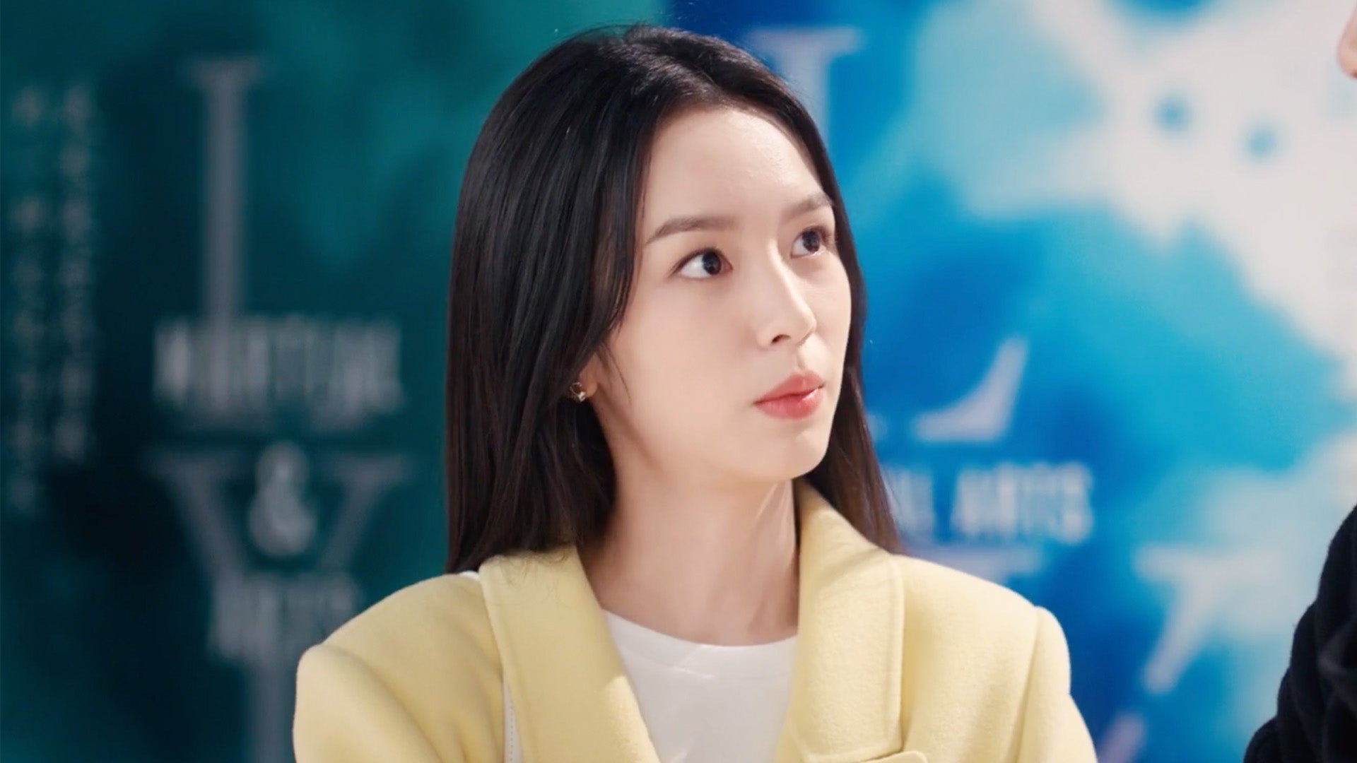 Everyone Loves Me season 1 episode 13 on undefined