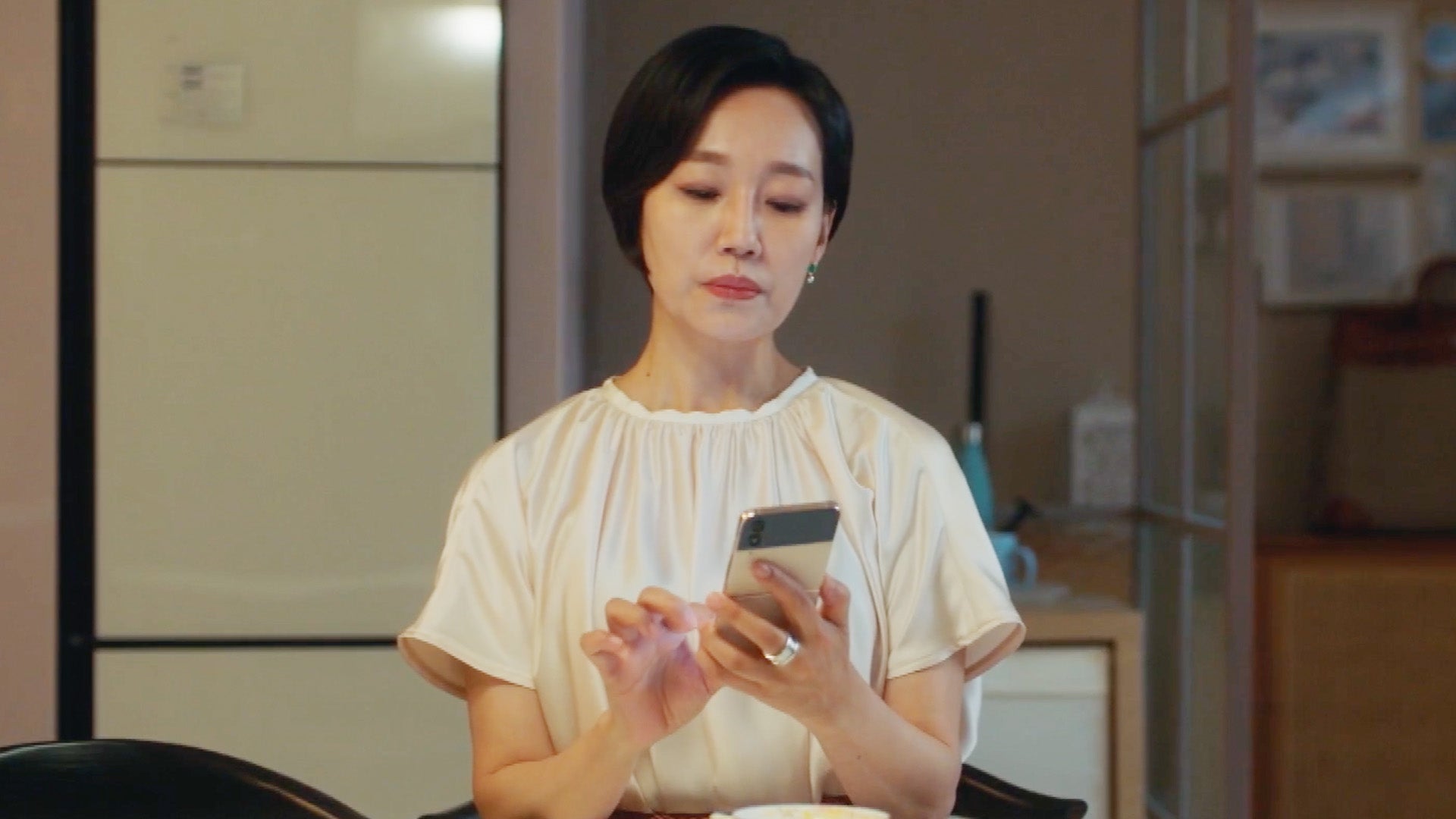 Love In Contract season 1 episode 9 on undefined