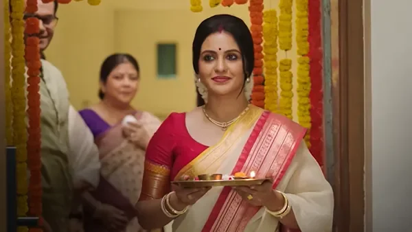 Lajja (Hindi) season 1 episode 1 on Hoichoi