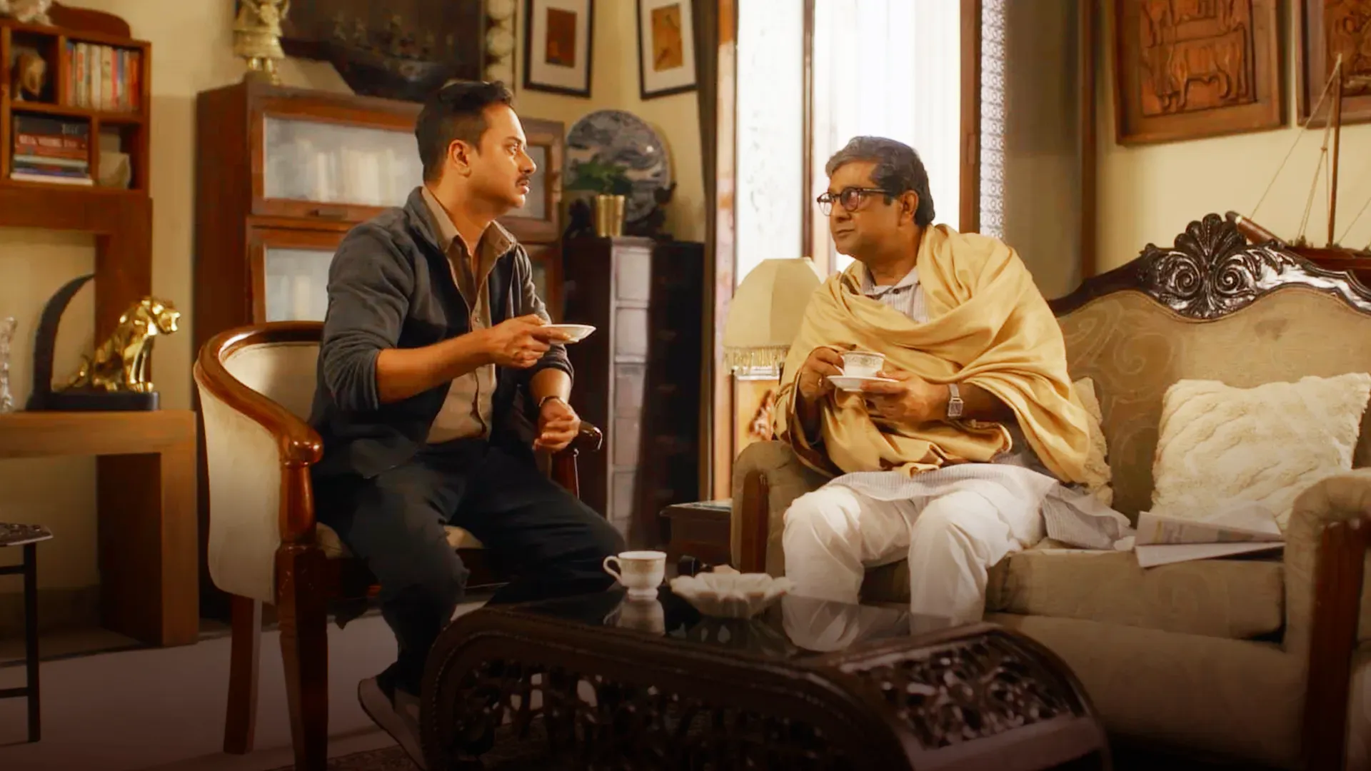 Thakumar Jhuli season 1 episode 5 on Hoichoi