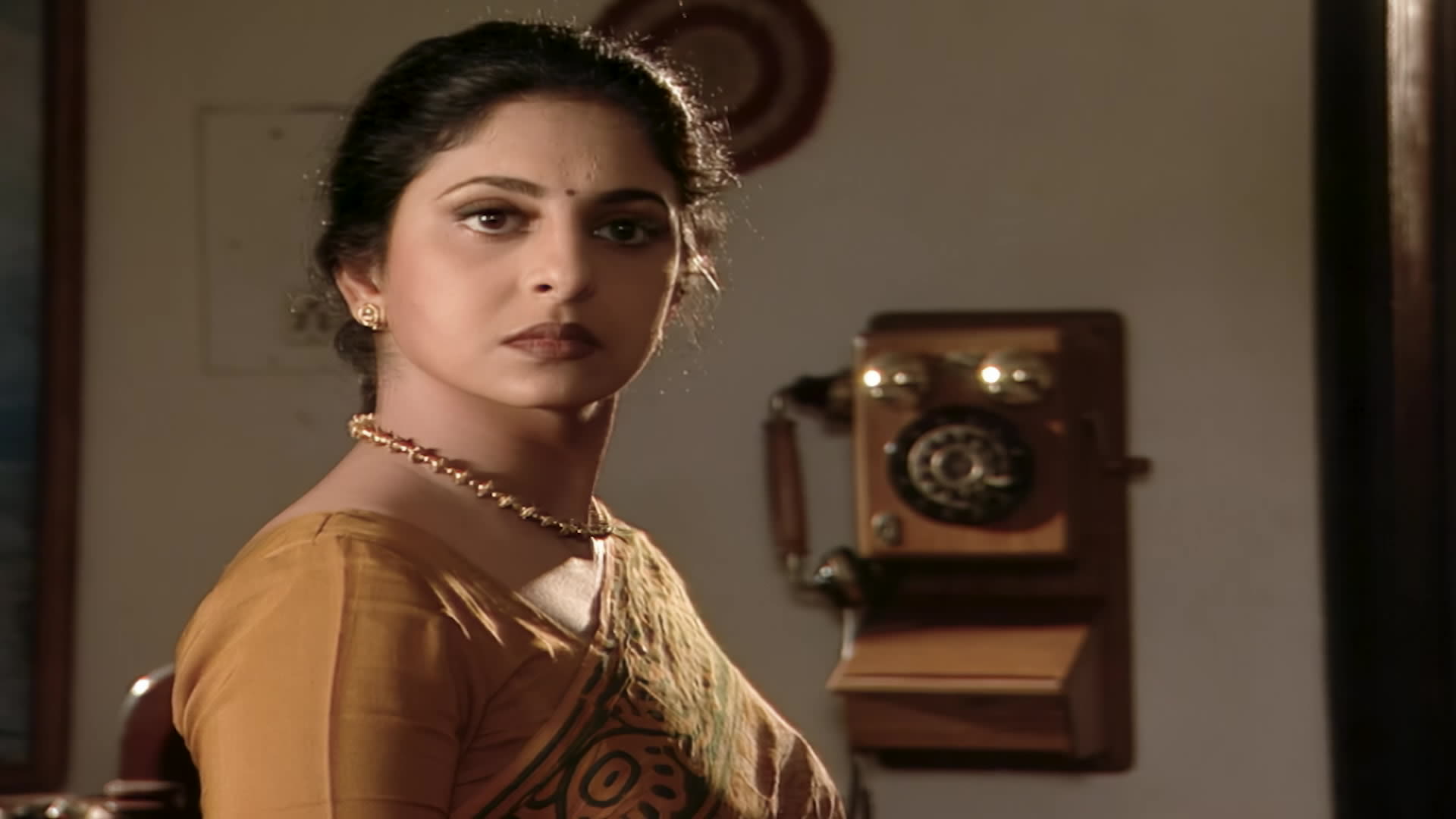 Hasratein season 1 episode 19 on Zee5