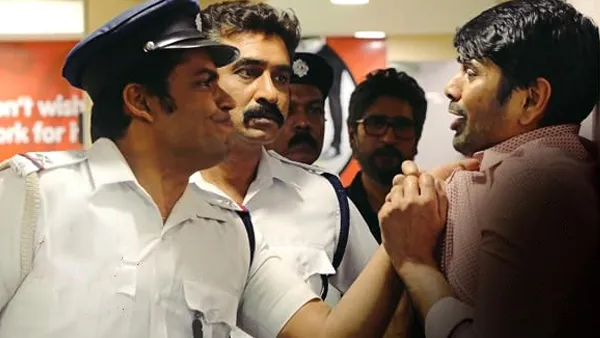 Six (Hindi) season 1 episode 2 on Hoichoi