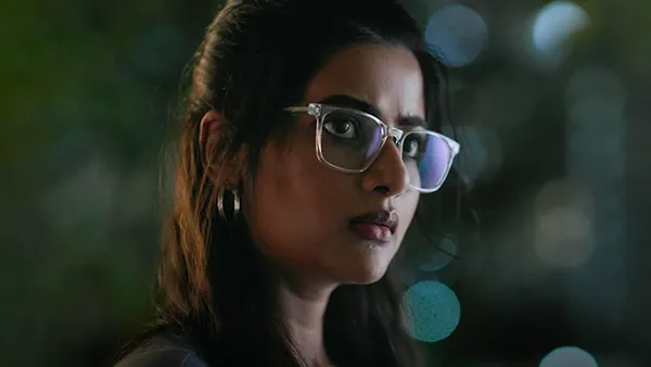 Kumudini Bhavan season 1 episode 6 on Hoichoi