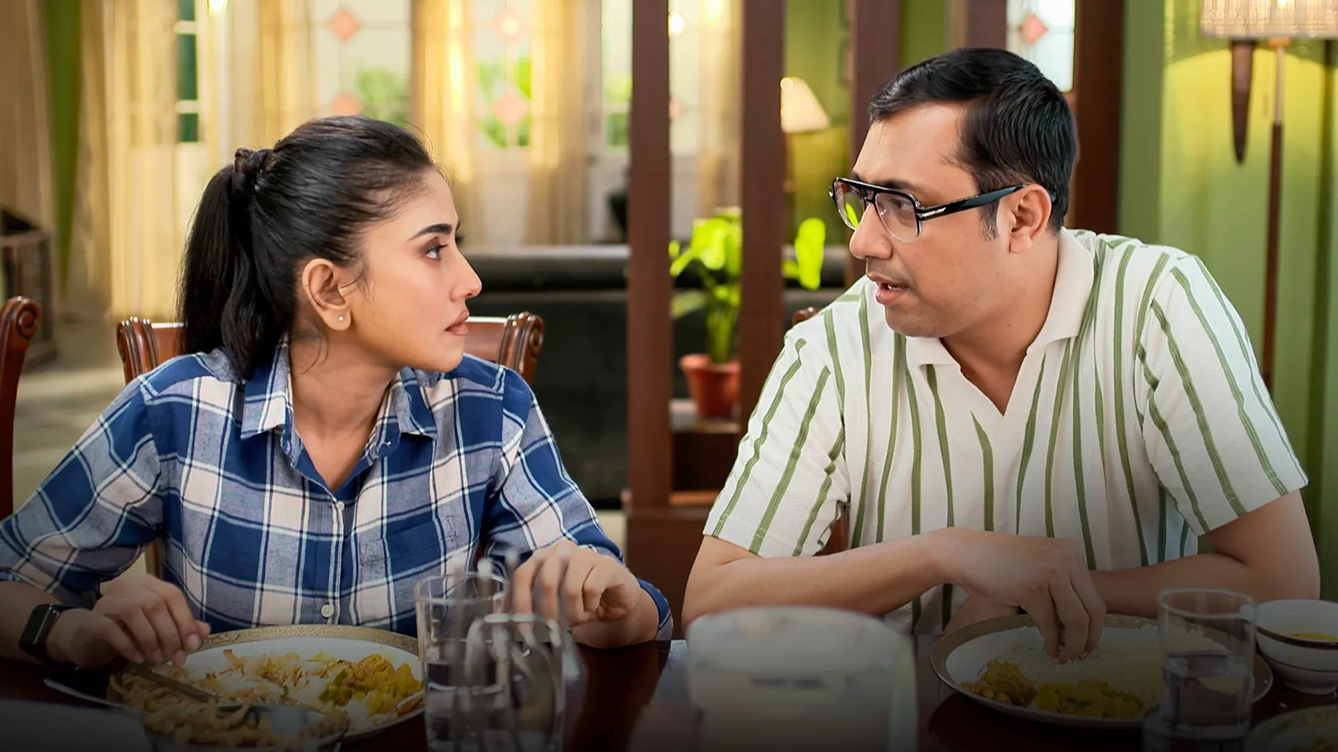 Shakha Proshakha season 1 episode 11 on Hoichoi