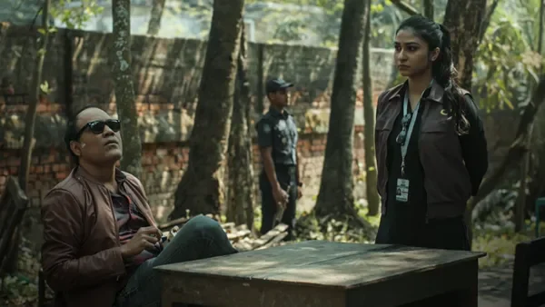 Money Honey - Director's Cut season 1 episode 3 on Hoichoi