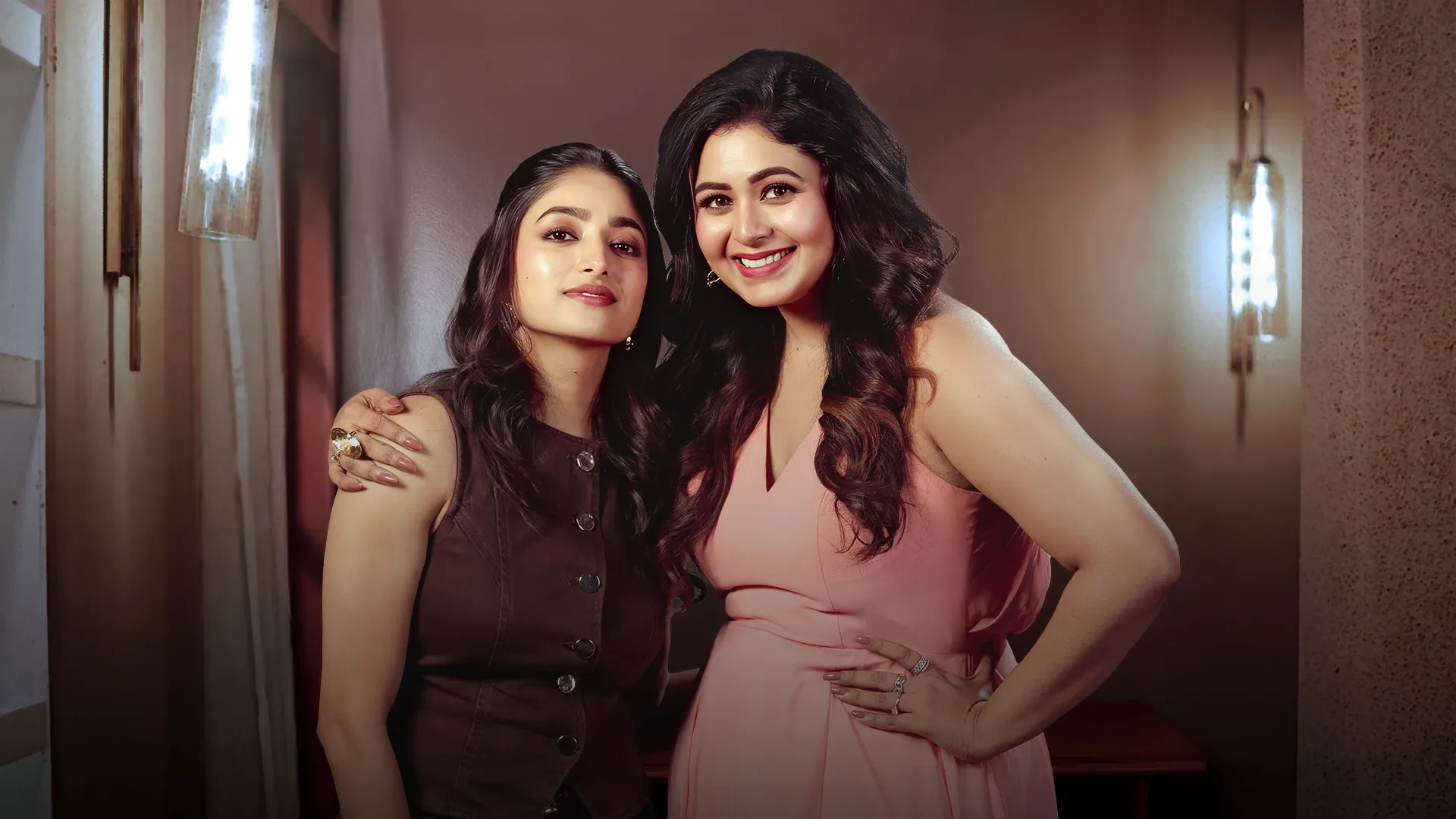 Ami O Amar Girlfriends season 1 episode 4 on Hoichoi