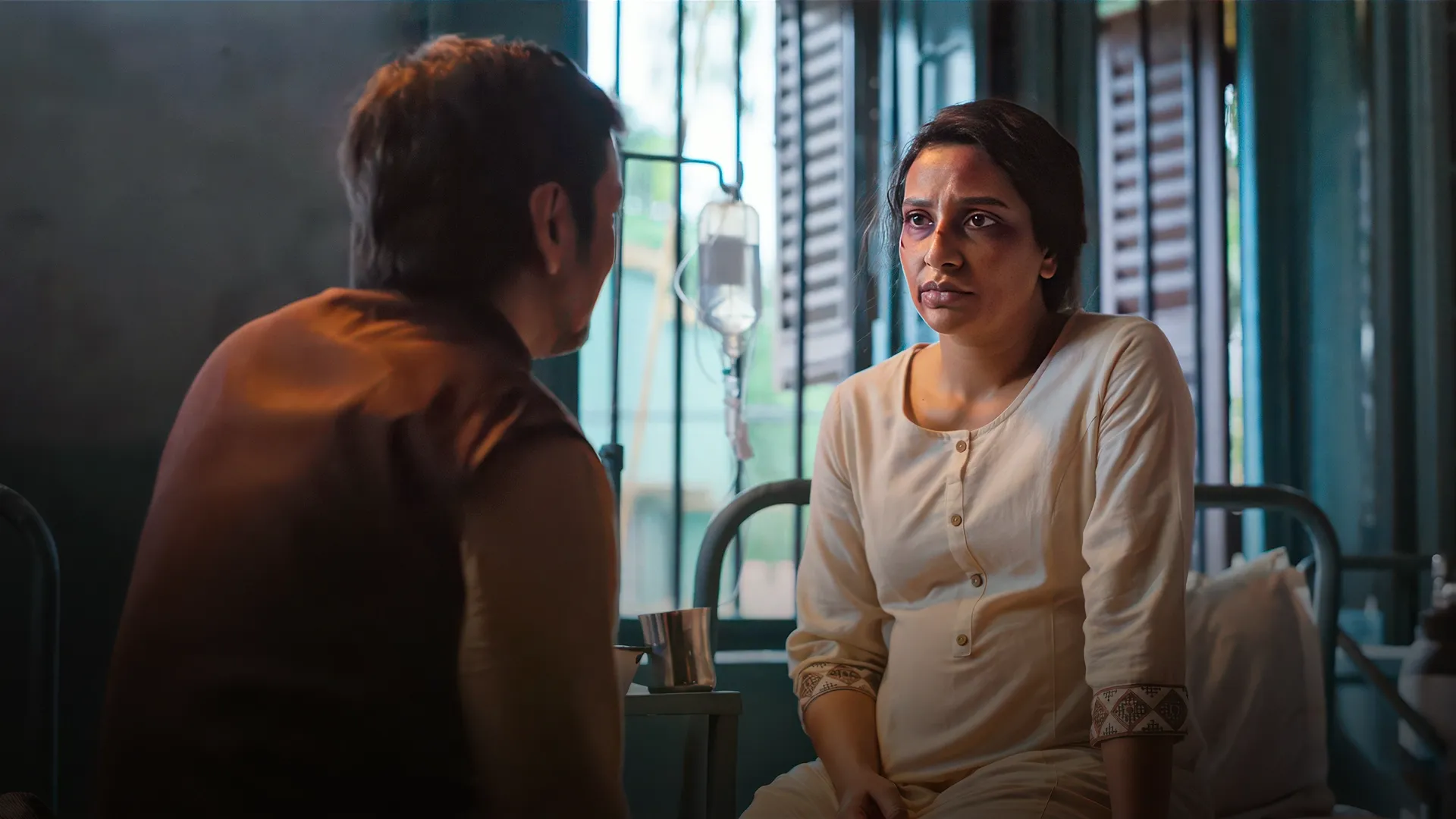 Talaash (Hindi) season 1 episode 6 on Hoichoi
