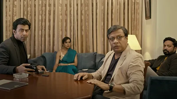 Sixteen-and-Half (Hindi) season 1 episode 5 on Hoichoi