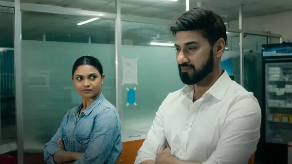 Rumi season 1 episode 2 on Hoichoi