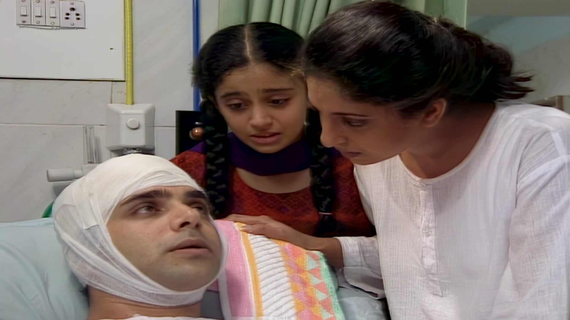 Hasratein season 1 episode 18 on Zee5