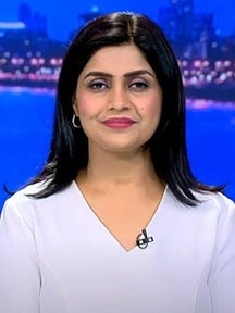 भारी बारिश की वजह से फंसी मोनो रेल, यात्रियों को ऐसे किया गया रेस्क्यू, देखें मुंबई मेट्रो on undefined